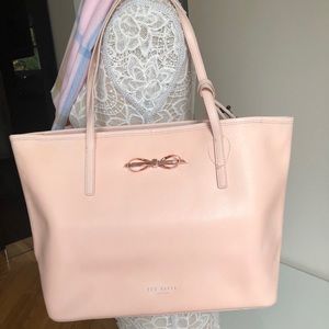 Black Friday sale☎️ Tote Ted Backer